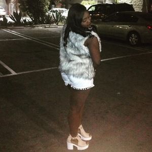 Meet your Posher, Crystal